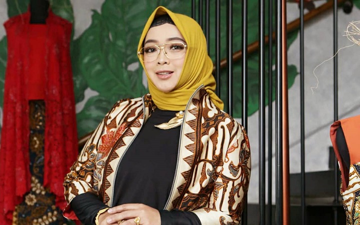 Rina Gunawan
