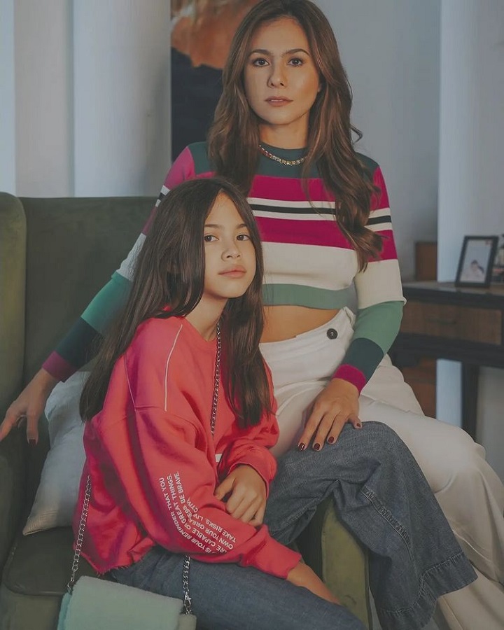 Ibu dan anak bak model pro