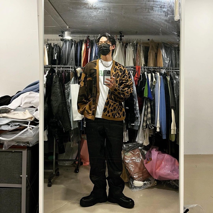 <i>Fashionable</i>