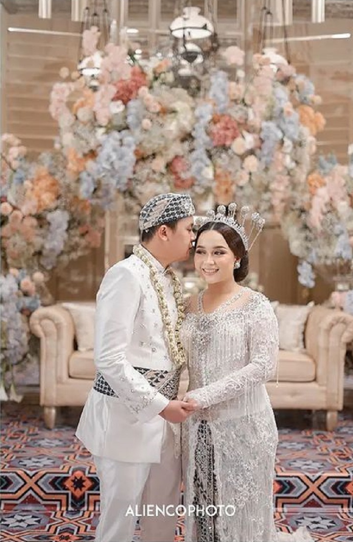 momen manis perdana jadi pasutri