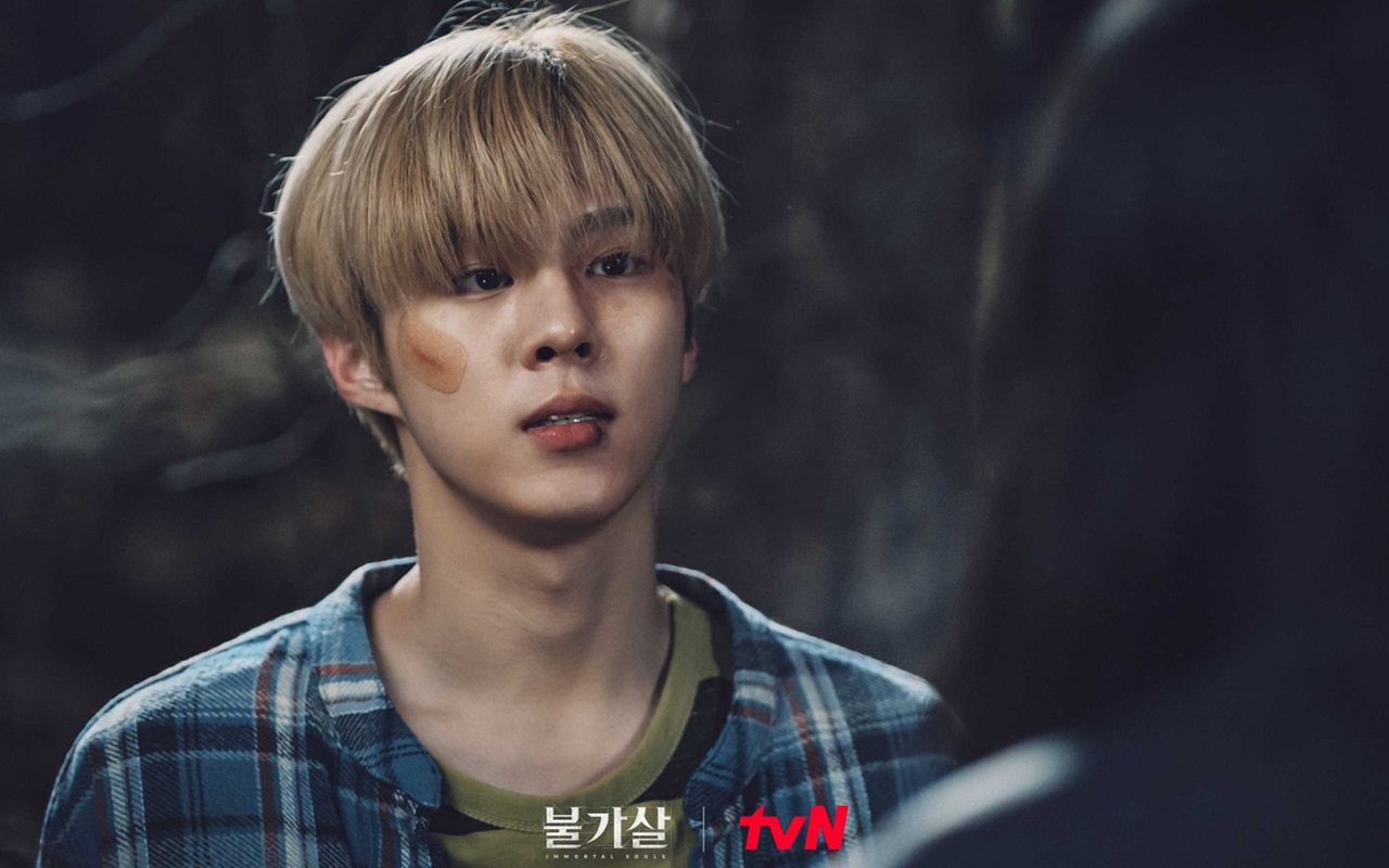 Kim Wooseok Terpilih Bintangi 'Bulgasal: Immortal Souls' Karena Imej di UP10TION, Temukan Sisi Baru