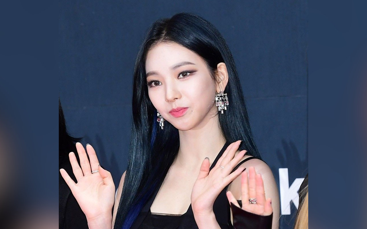 Karina aespa Pamer Gaya Rambut Baru, Kini Tak Lagi Sepanjang Dulu