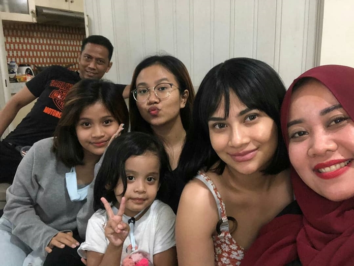Kenangan Kumpul Bersama Vanessa Angel