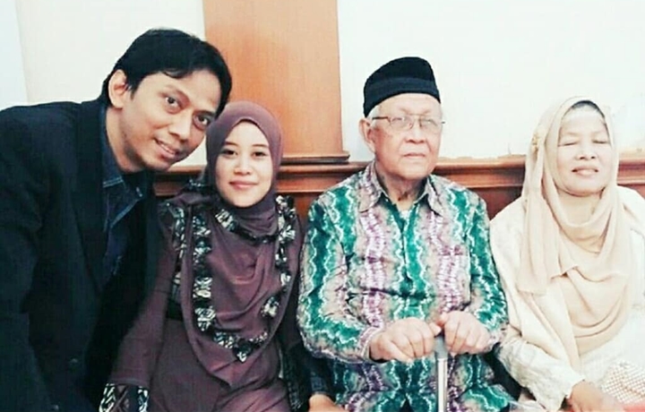 Potret Bersama Orang Tua