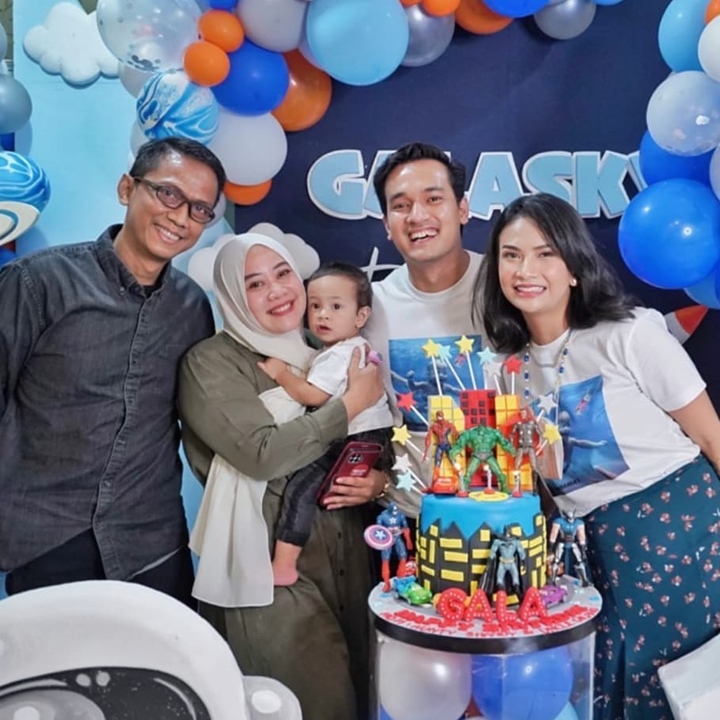 Keseruan Di Ultah Gala