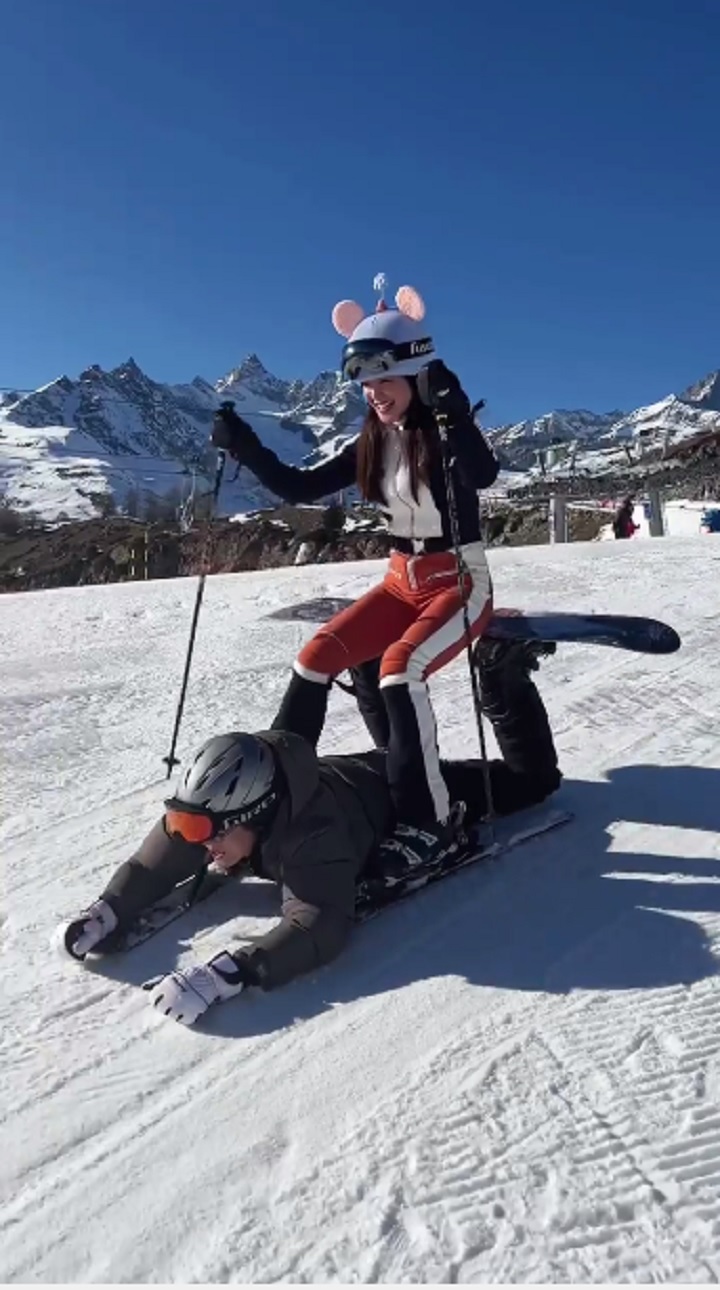 gaya ski anti mainstream