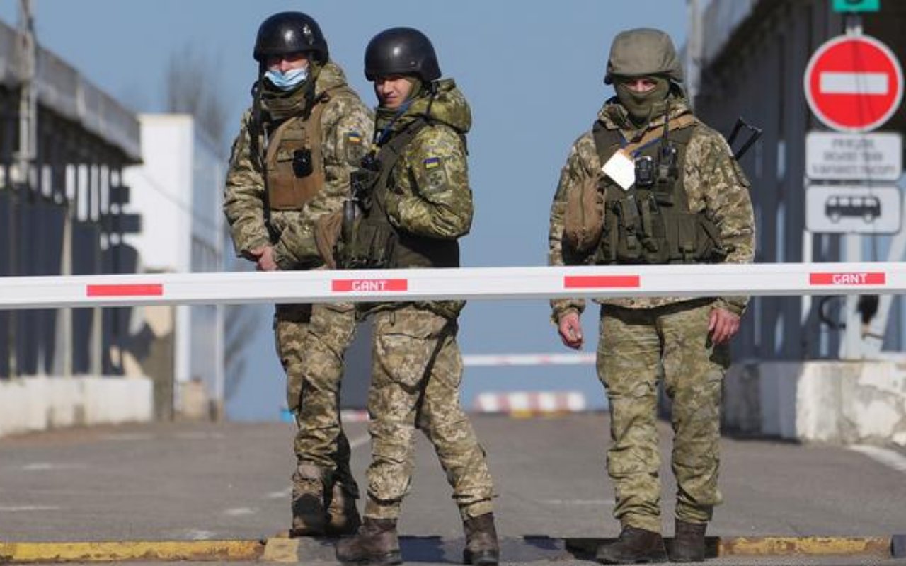 Ukraina Akan Terapkan Keadaan Darurat Nasional, Warganya yang Tinggal di Rusia Diminta Segera Pergi
