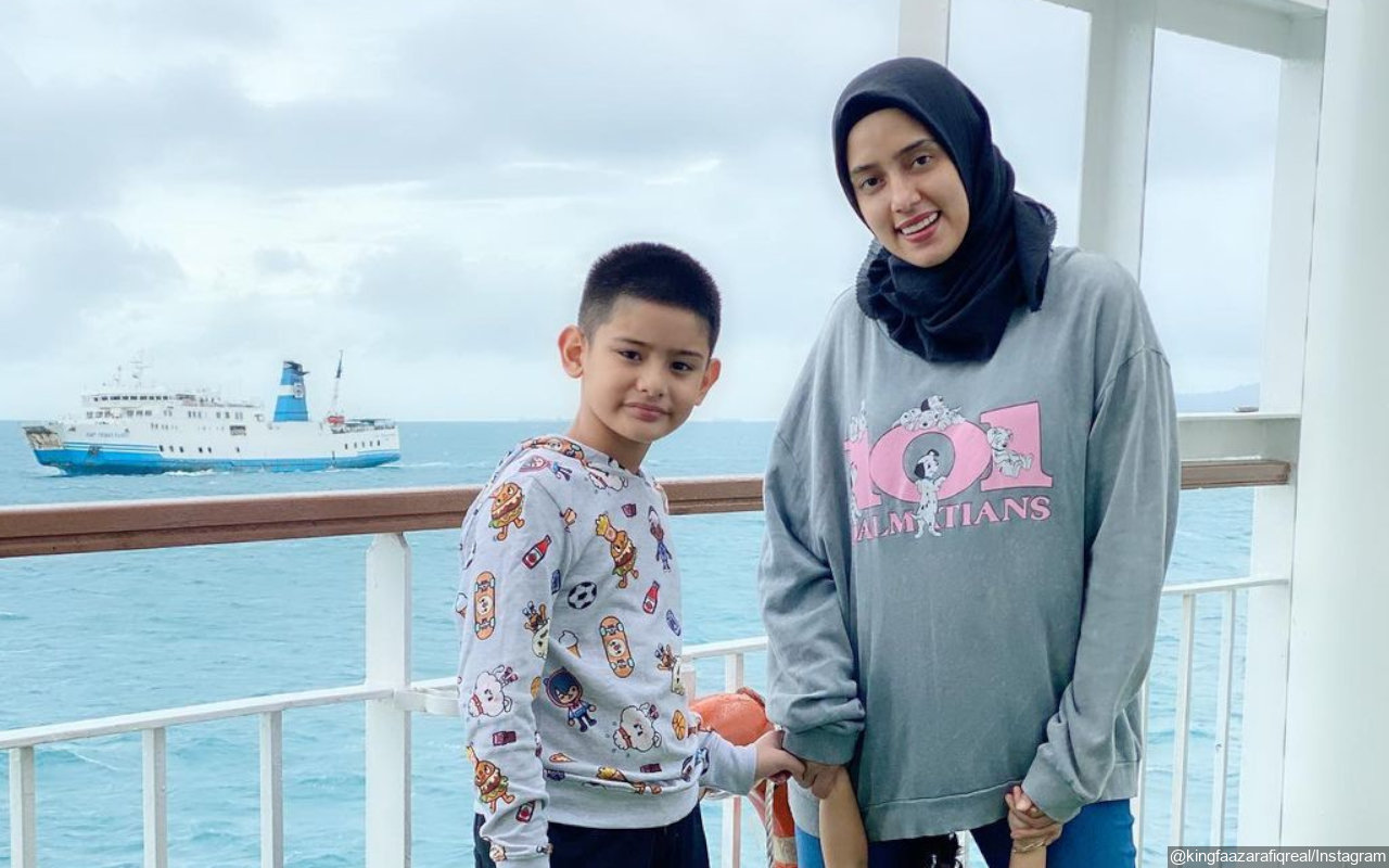 Unggah Foto King Faaz dengan Penampilan Beda, Fairuz A. Rafiq Malah Sedih Gara-gara Ini