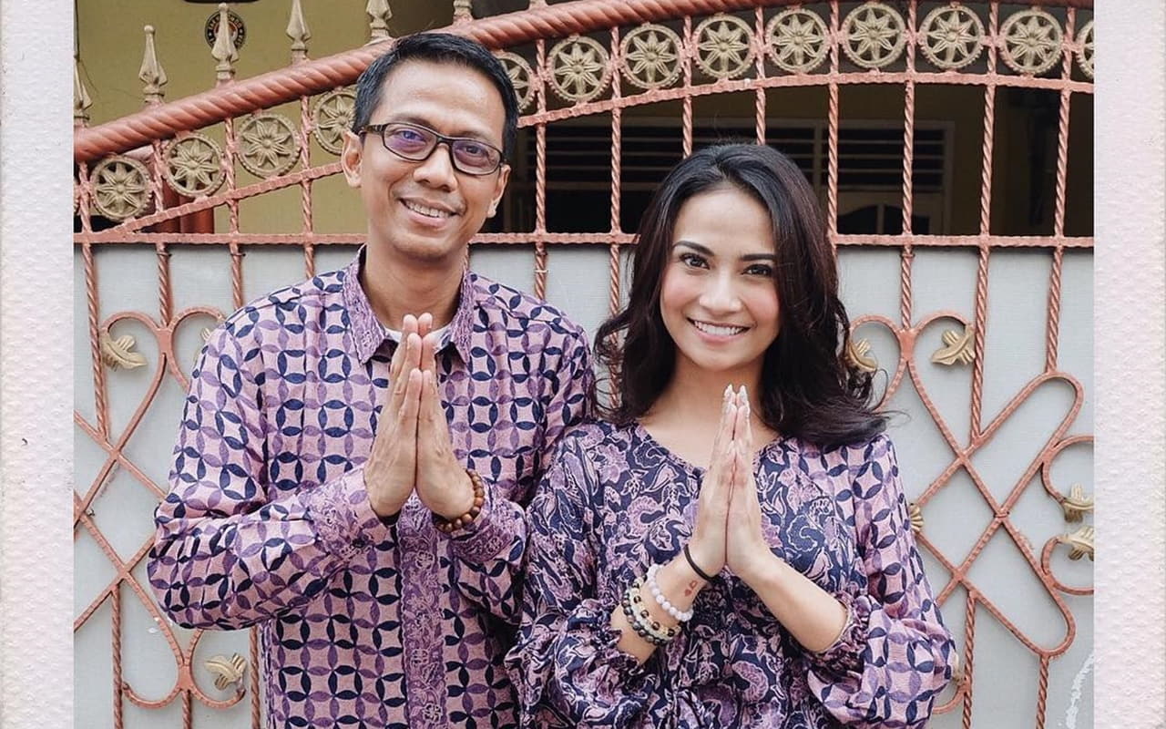 Doddy Sudrajat Posting Foto Bareng Mendiang Vanessa Angel, Komentar Dibatasi Karena Tato?