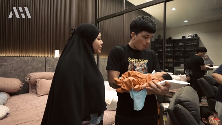 Momen Hangat Antara Papa dan Anak