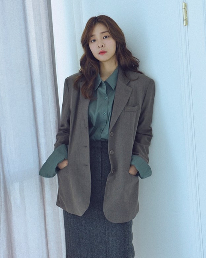 Fotogenik Ala Seol in Ah