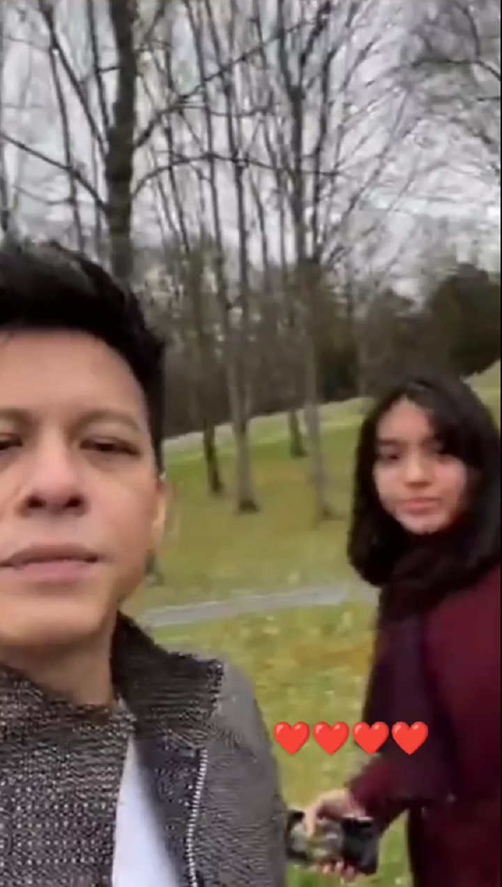  Kenangan saat di taman