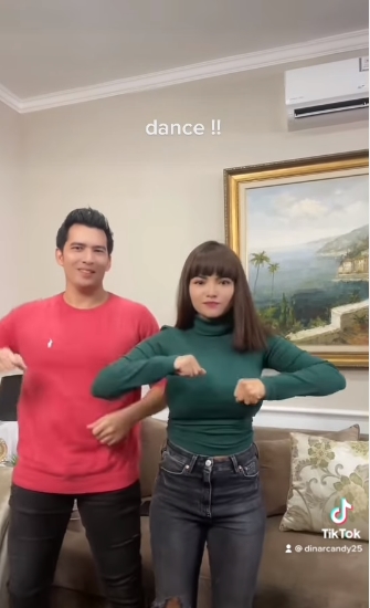 Joget TikTok Berdua