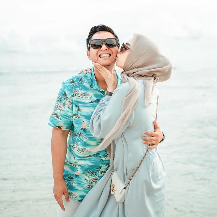 jatuh cinta pada pandangan pertama