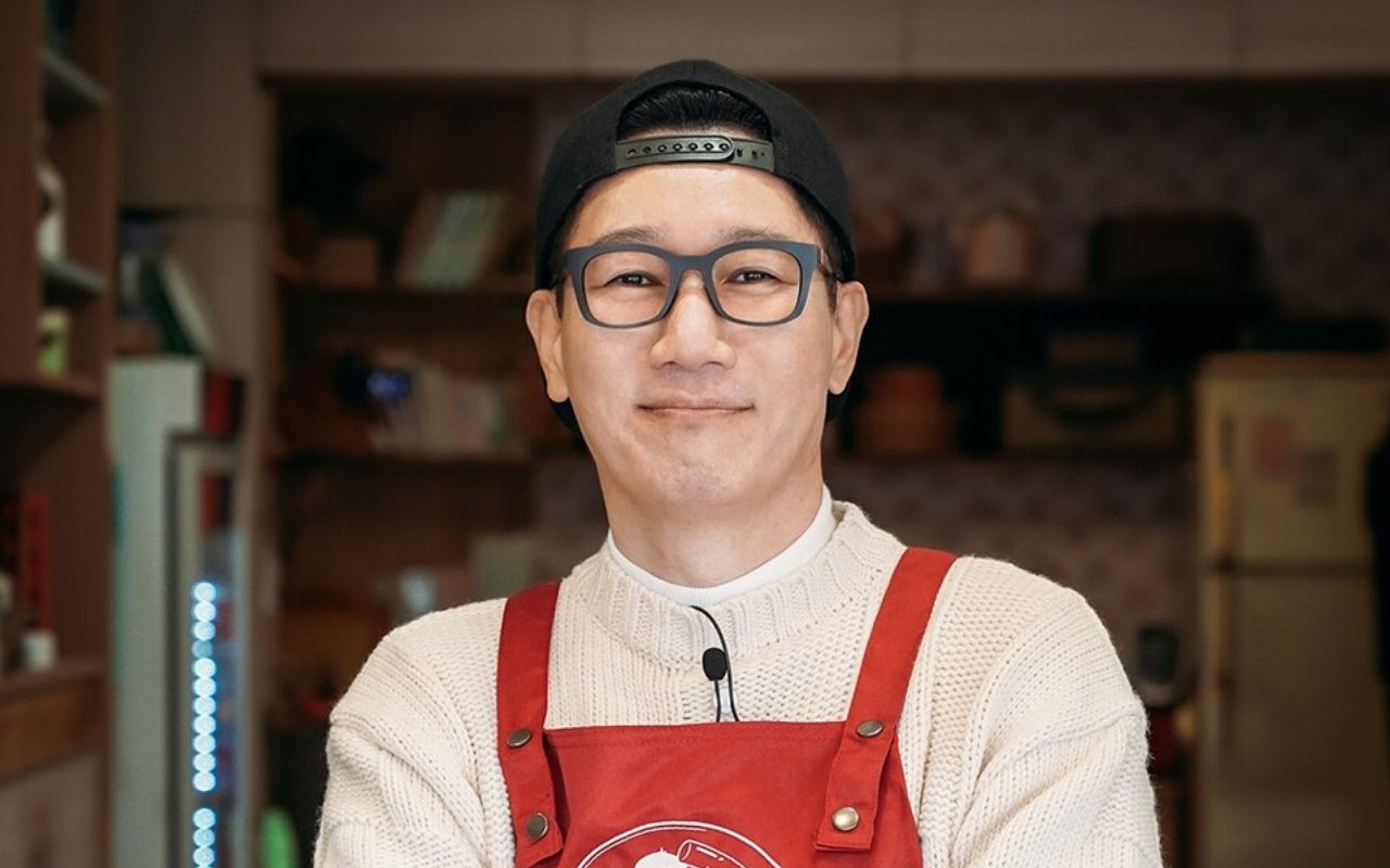 Absen Karena COVID-19, Penampilan Ji Suk Jin di 'Tteokbokki Brothers' Bikin Khawatir