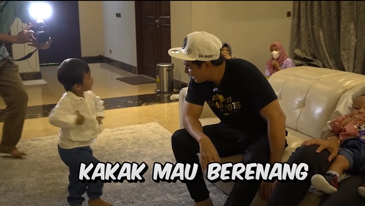  kiano Ingin berenang 