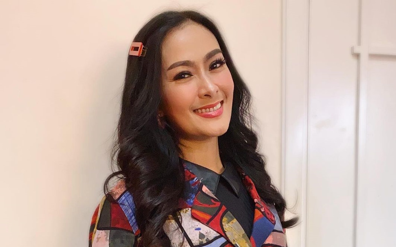 Iis Dahlia Gemas dengan 'Si Mata Belo' Putra Lesty Hingga Ajak Inep Rumah, Justru Tuai Peringatan?