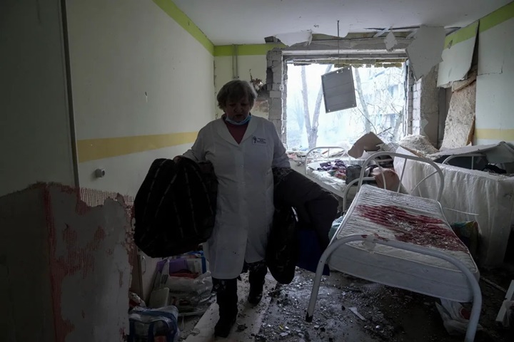 Rusia Hancurkan Rumah Sakit di Mariupol Ukraina