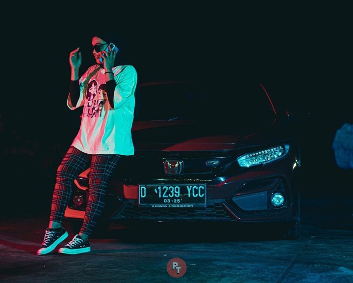 jago bawa mobil