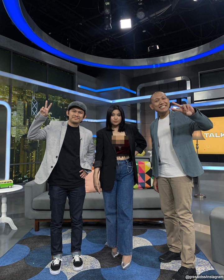 tampil cantik di acara TV