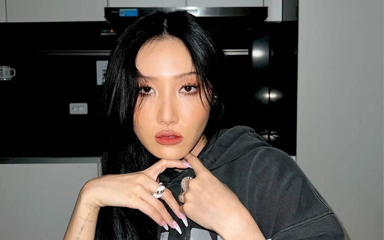 Hwasa MAMAMOO Sebut Makna Lagu 'Maria' Salurkan Keinginan Berontak Versi Santai