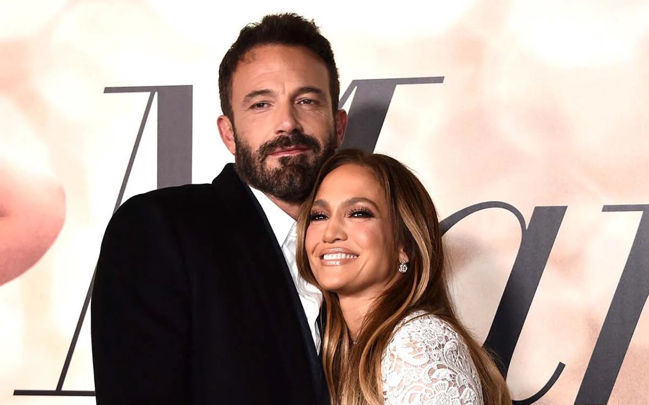 Jennifer Lopez Rilis Lagu Baru Bertajuk 'Marry Me', Ngode Ben Affleck?