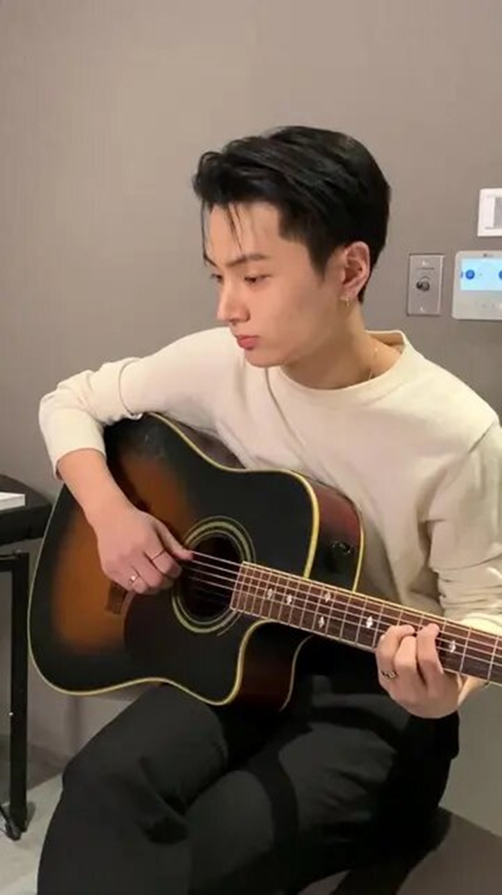 Jago Main Alat Musik