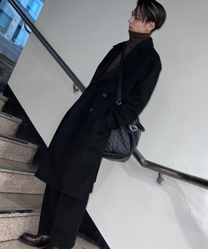 <i>Fashionable</i>