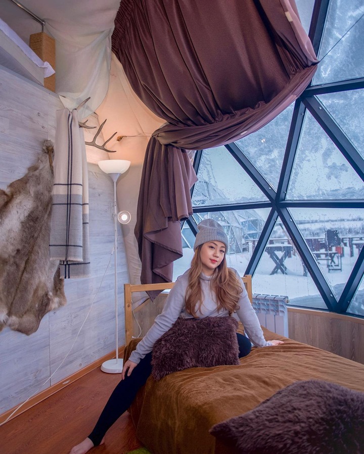 Menginap di Aurora Village, Kanada