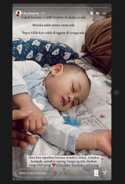 Rey Mbayang Pajang Foto Anak dan Tulis Curahan Hati Usai Dinda Hauw Alami Keguguran