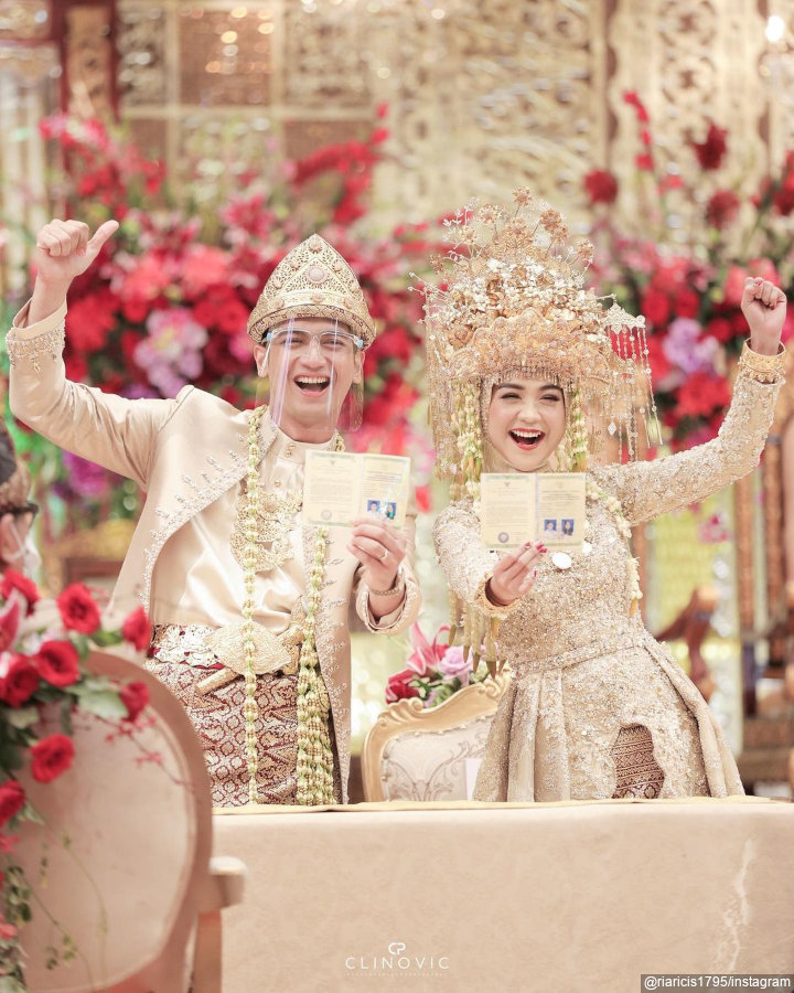 Menikah Dengan Teuku Ryan