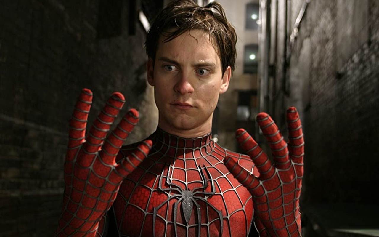 Tobey Maguire Beber Sifat Tom Holland yang Bikin Kagum Saat Syuting 'Spider-Man: No Way Home'
