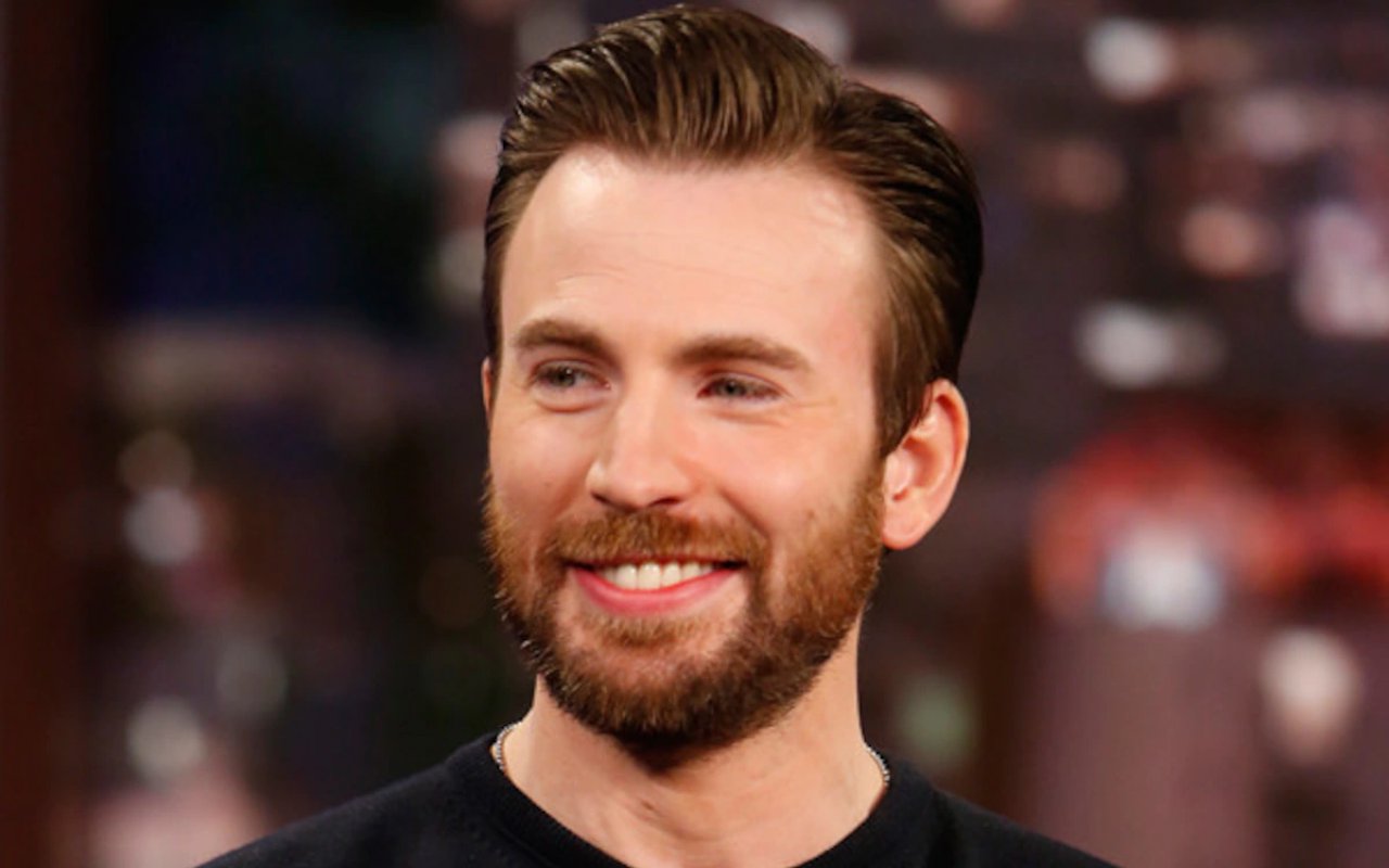 Chris Evans Peringatkan Fans Akun Palsu yang Mengatasnamakan Dirinya Minta Sumbangan