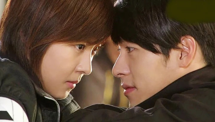 Prediksi Jajaran \'Mantan\' di Nikahan Hyun Bin dan Son Ye Jin, Ha Ji Won Paling Dinanti