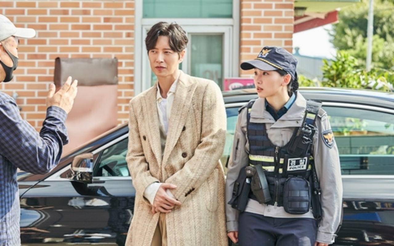 Park Hae Jin Dijambak Jin Ki Joo, 'From Now Showtime!' Bakal Tampilkan Investigasi Kocak dan Magis