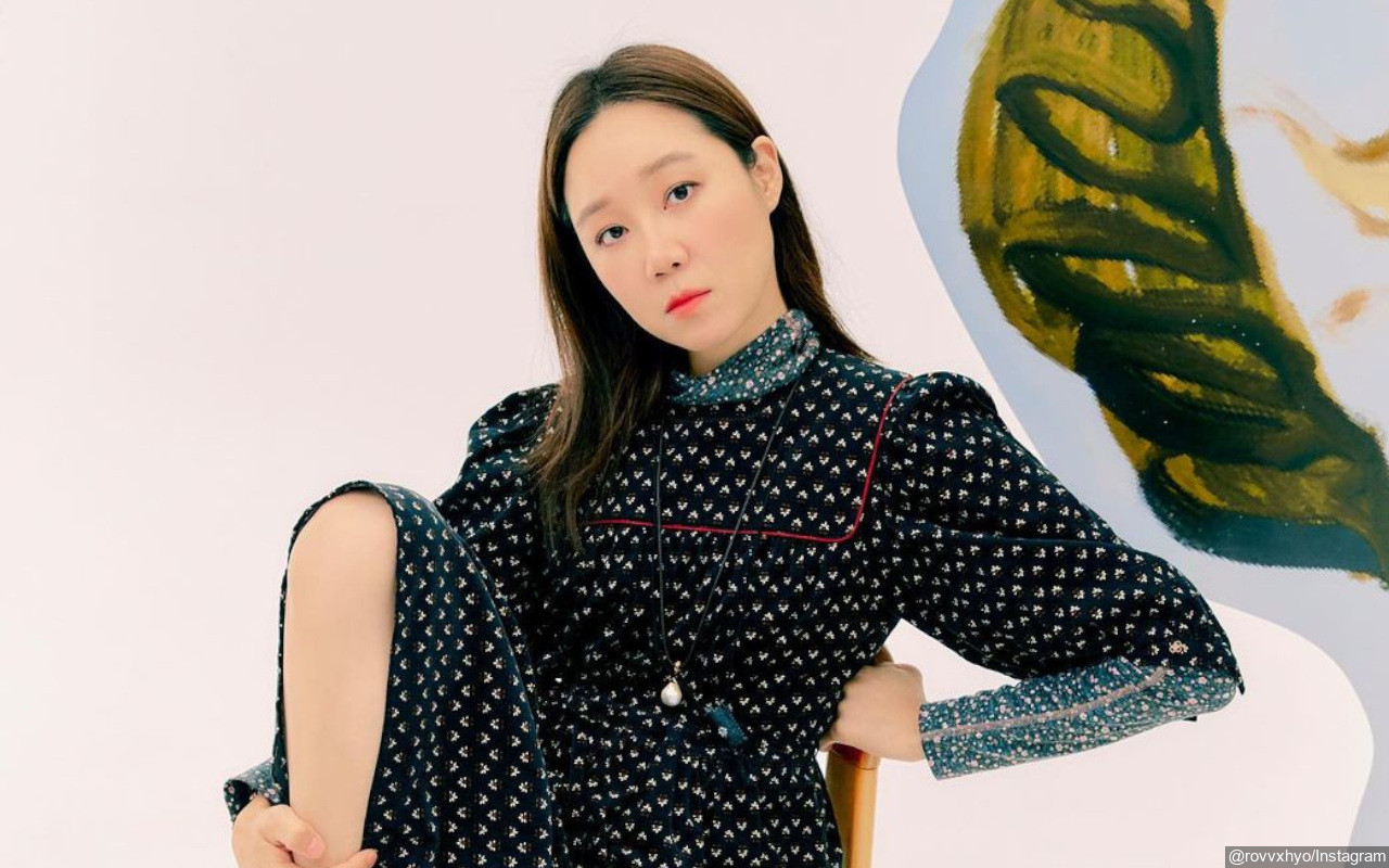 Lawan Main Lee Min Ho Di 'Ask the Stars', 8 Potret Gong Hyo Jin Bergaya Vintage