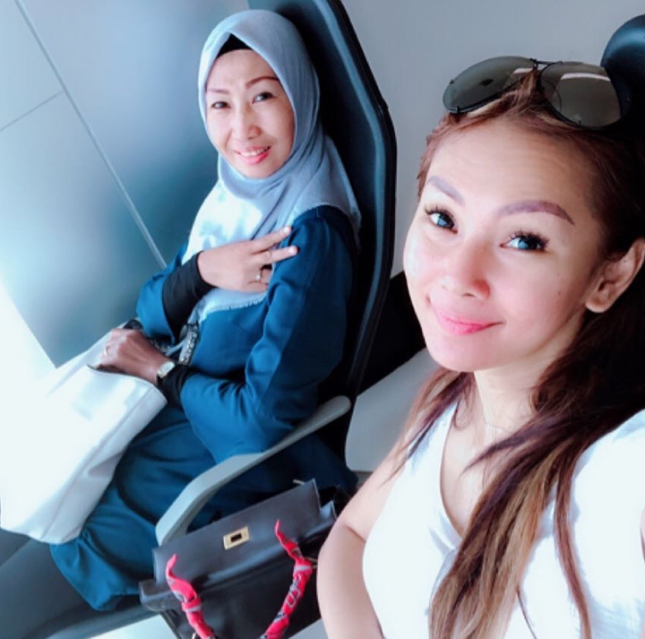 Holiday Day Ibu dan Anak