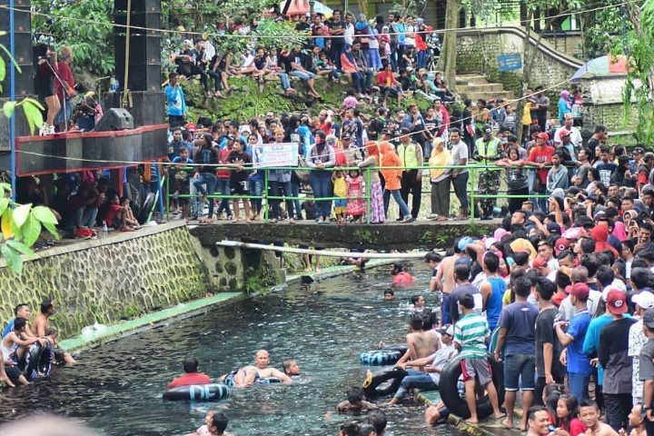 Apakah Tradisi Padusan Masih Perlu Dilakukan?