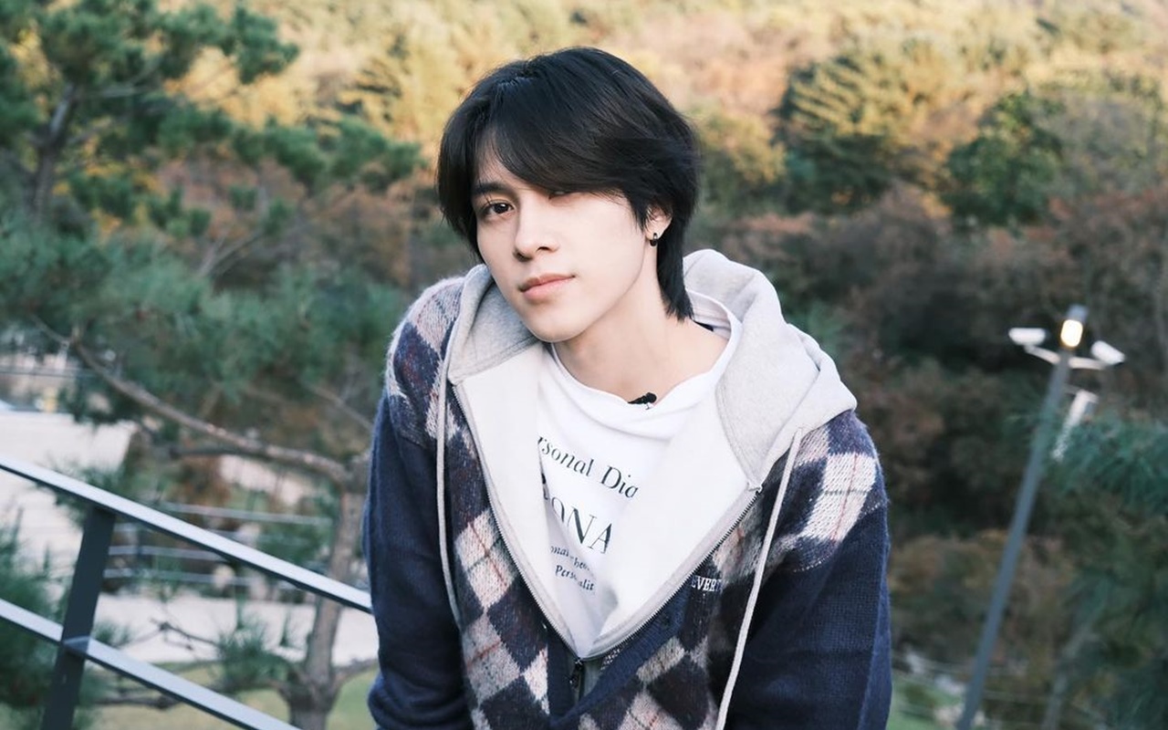 Ini Fakta di Balik Foto Manis Hendery WayV Gandeng Cewek