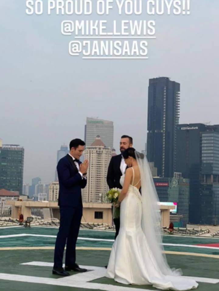 Sempat Ditunda, Mike Lewis Akhirnya Resmi Menikah dengan Janisaa Pradja