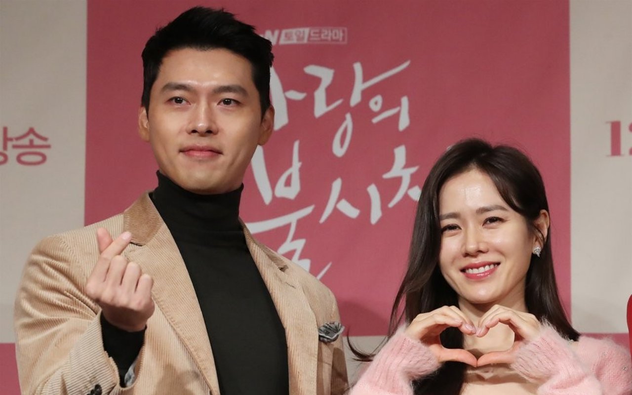 Bukan Akting, Manisnya Hyun Bin dan Son Ye Jin Ciuman Diiringi OST 'Crash Landing on You'