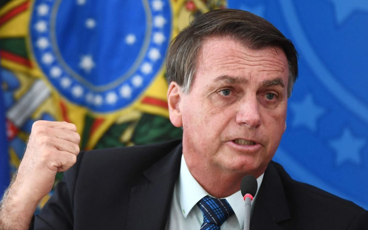 Pejabat Brasil Ramai-Ramai Mengundurkan Diri Demi Dukung Presiden Jair