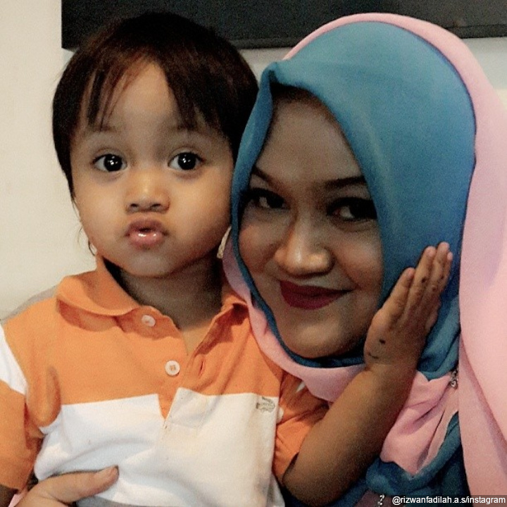 Anak Ketiga Yang Menggemaskan