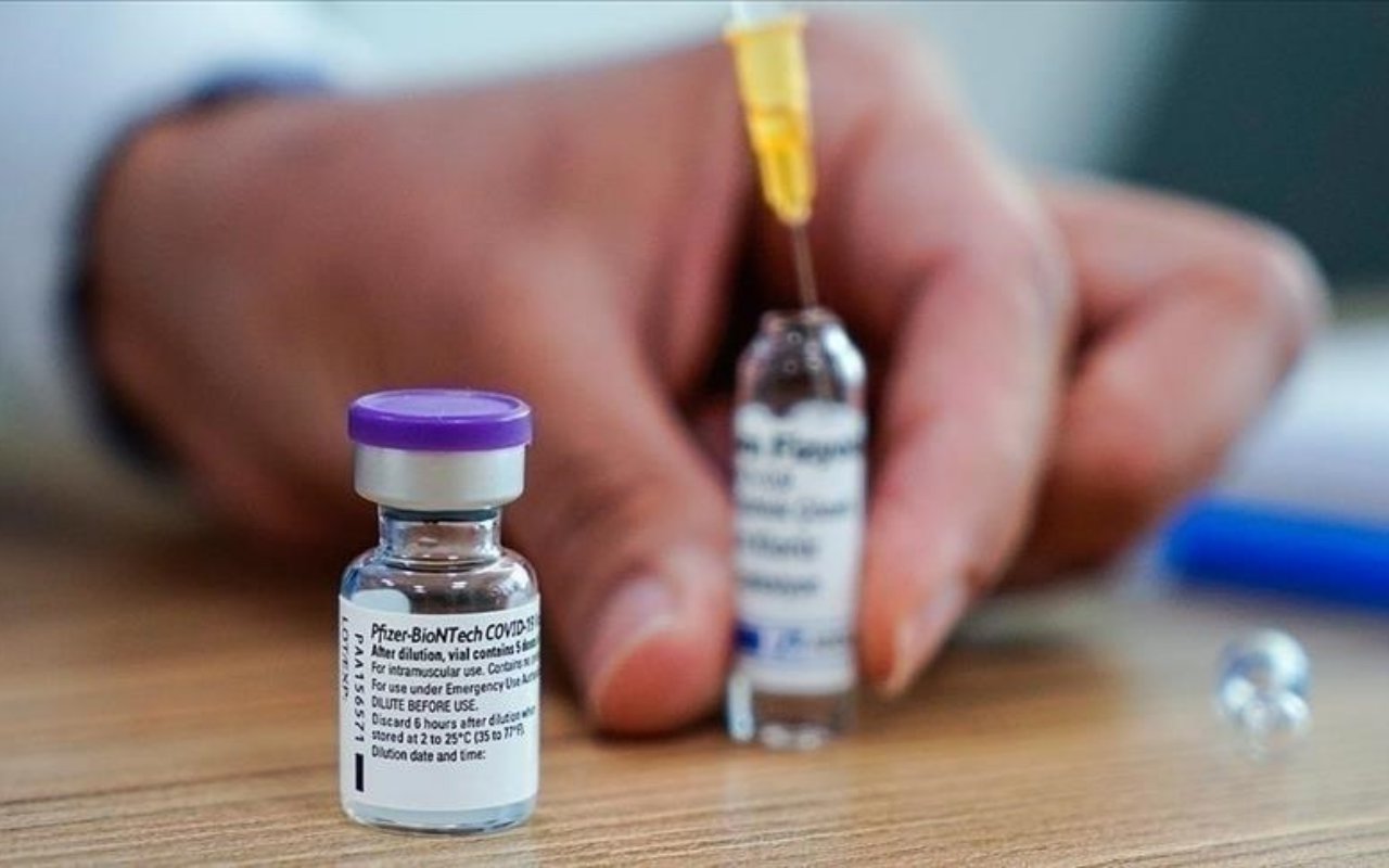 DPR RI Heran Harga Vaksin COVID-19 Bio Farma Lebih Mahal Dibanding Pfizer, Ini Kata Kemenkes