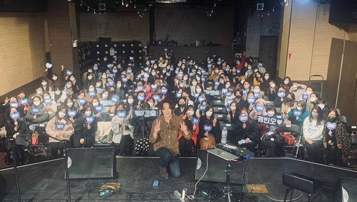 Sukses Gelar Mini Konser