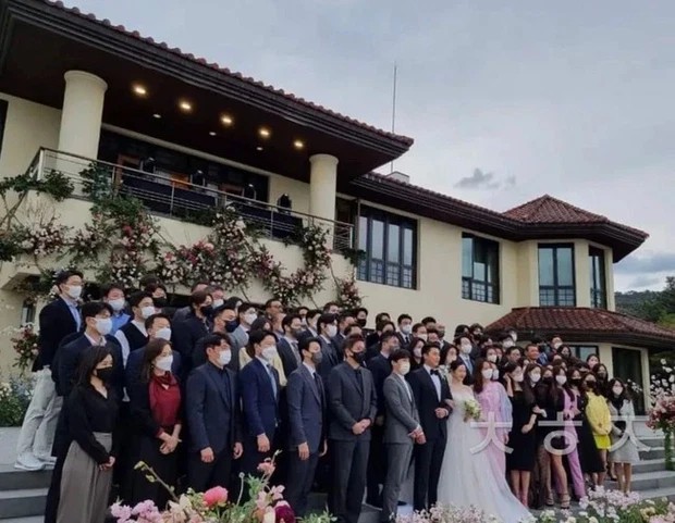 Dihadiri Banyak Bintang Papan Atas, Pernikahan Son Ye Jin-Hyun Bin Disebut Bak Baeksang Arts Awards