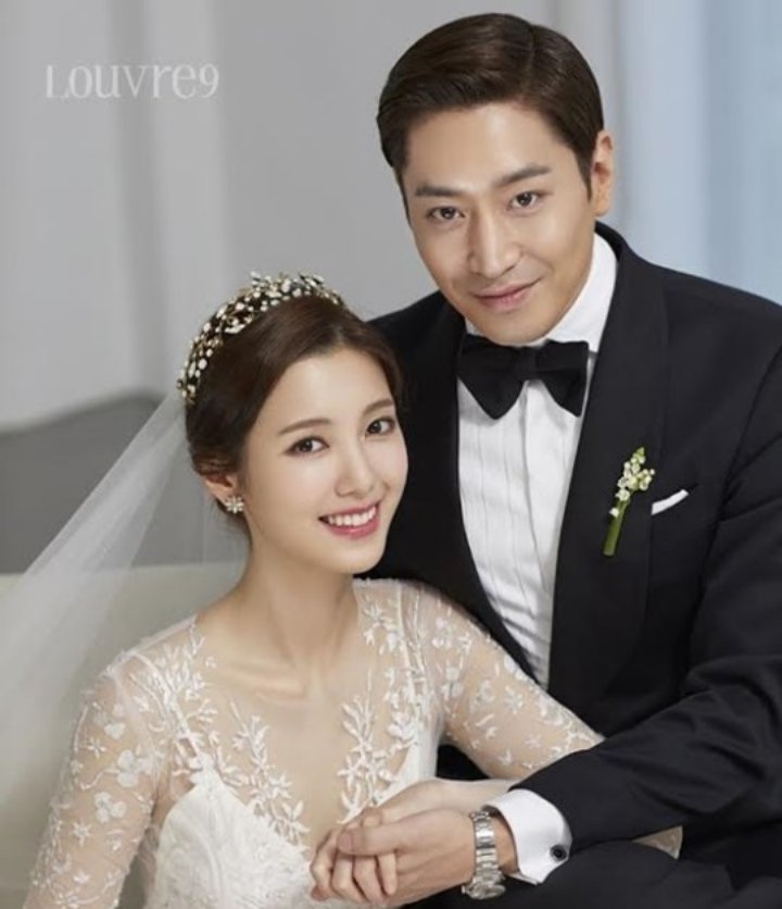 Eric Mun Shinhwa dan Na Hye Mi
