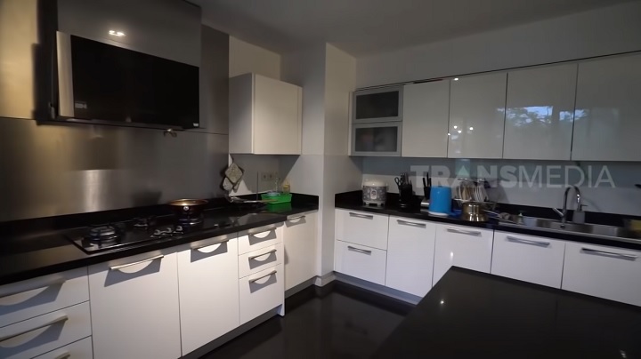 Dapur kotor justru mewah
