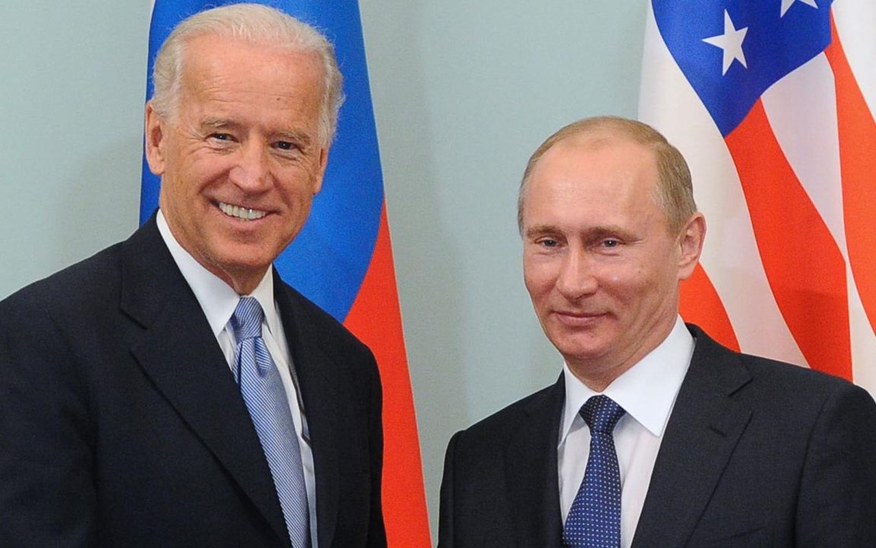 Joe Biden Sebut Presiden Putin Penjahat Perang Terkait Kekejaman di Bucha