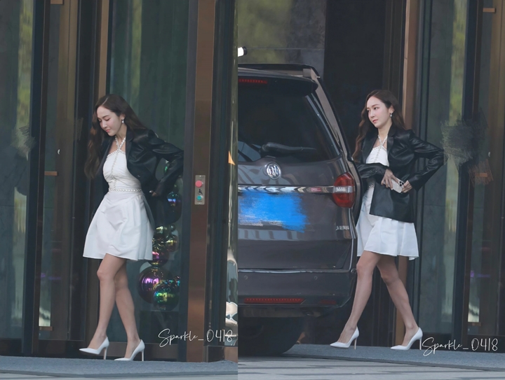Potret Anggun Jessica Jung Berangkat Syuting Program Tiongkok Picu Respons Kaget